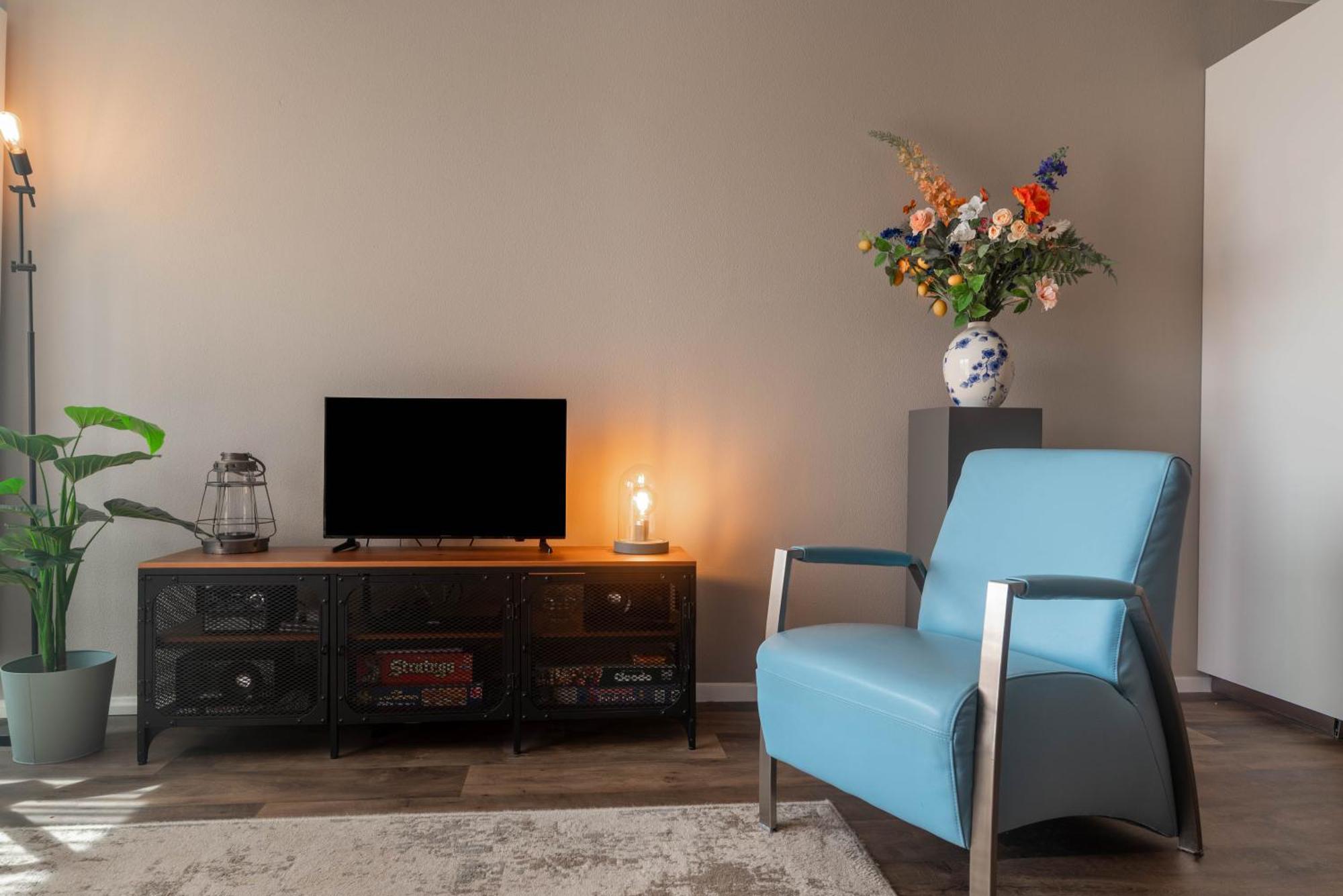 Zuiderzeestate 35, Prachtig Appartement Aan Het Ijsselmeer Makkum Exterior photo