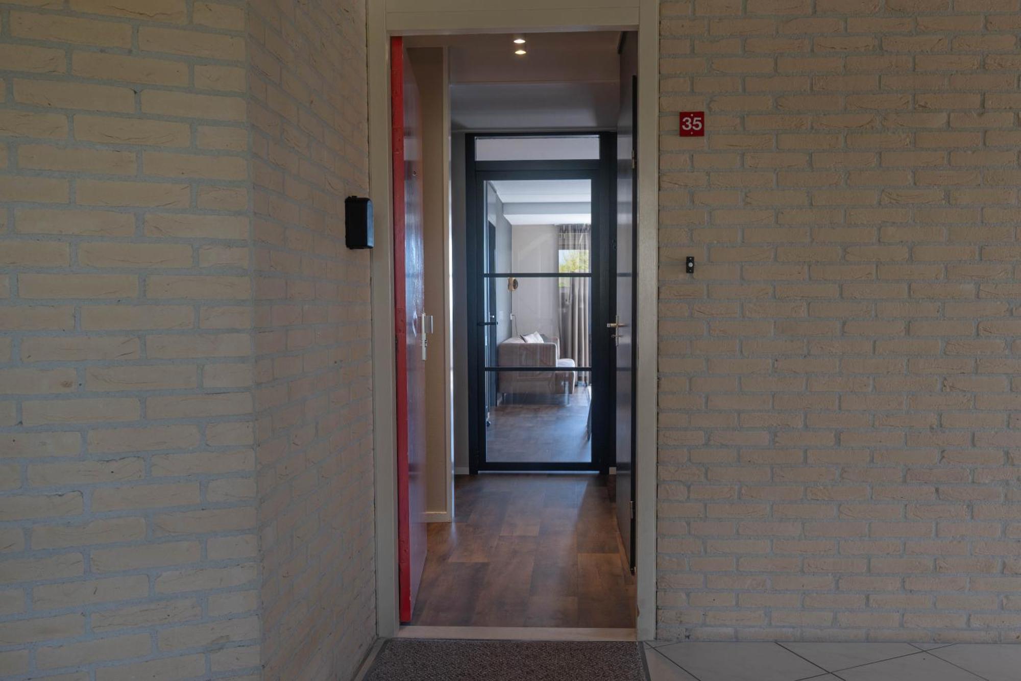 Zuiderzeestate 35, Prachtig Appartement Aan Het Ijsselmeer Makkum Exterior photo
