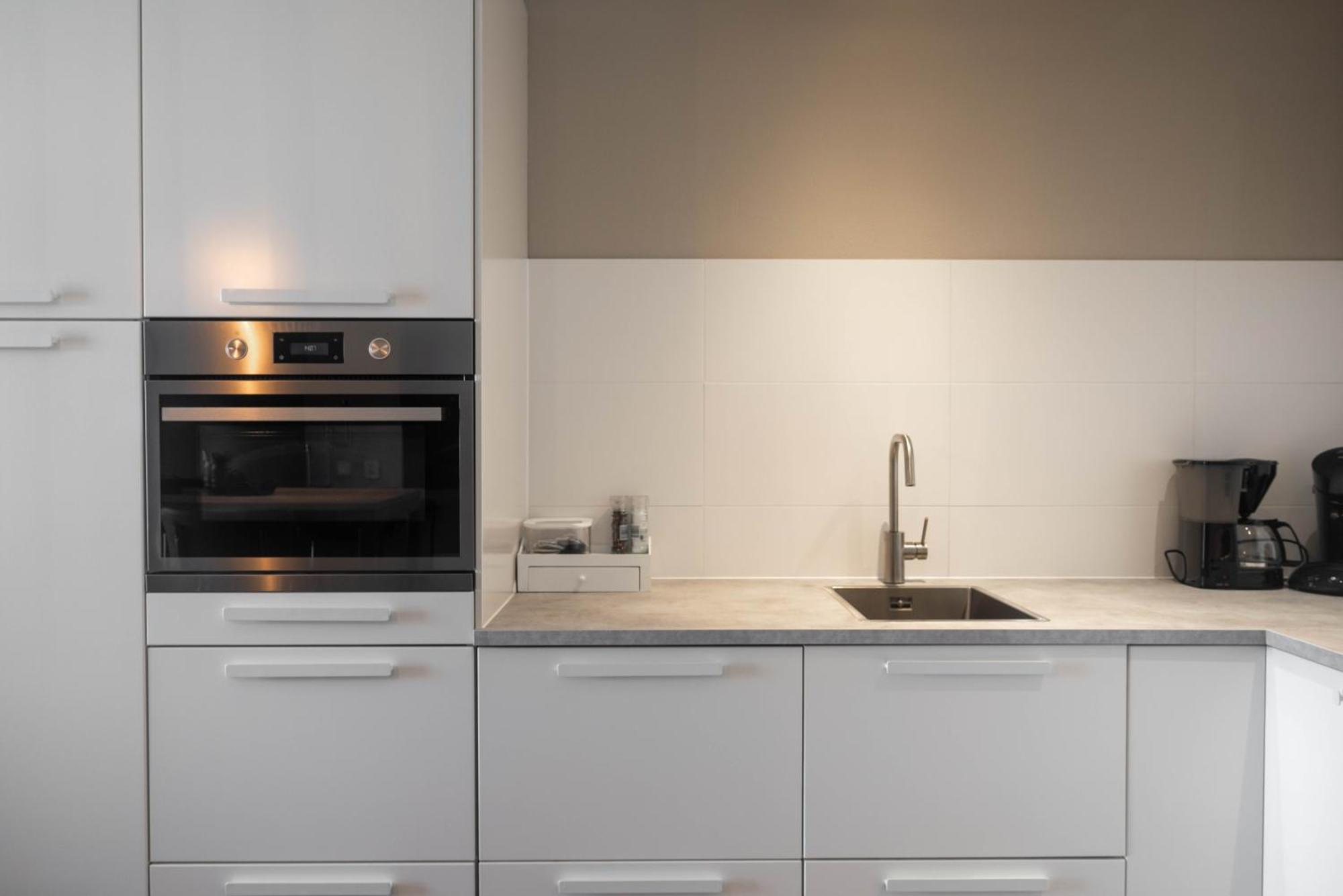 Zuiderzeestate 35, Prachtig Appartement Aan Het Ijsselmeer Makkum Exterior photo
