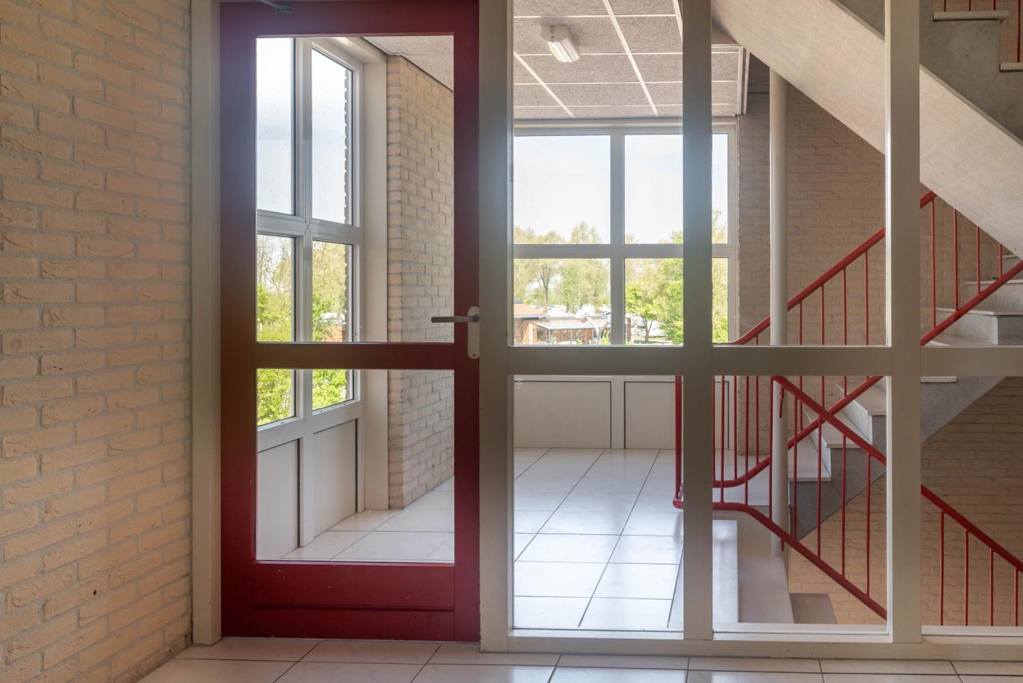 Zuiderzeestate 35, Prachtig Appartement Aan Het Ijsselmeer Makkum Exterior photo