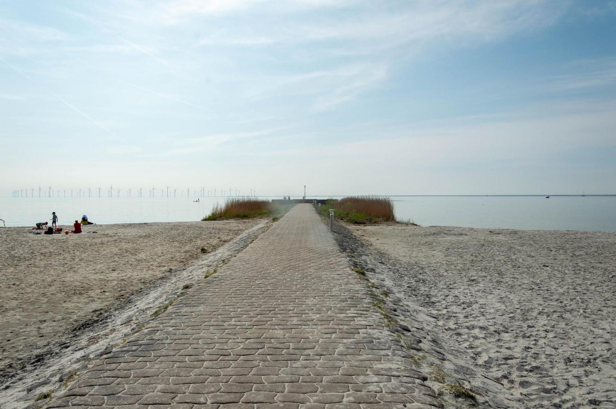 Zuiderzeestate 35, Prachtig Appartement Aan Het Ijsselmeer Makkum Exterior photo