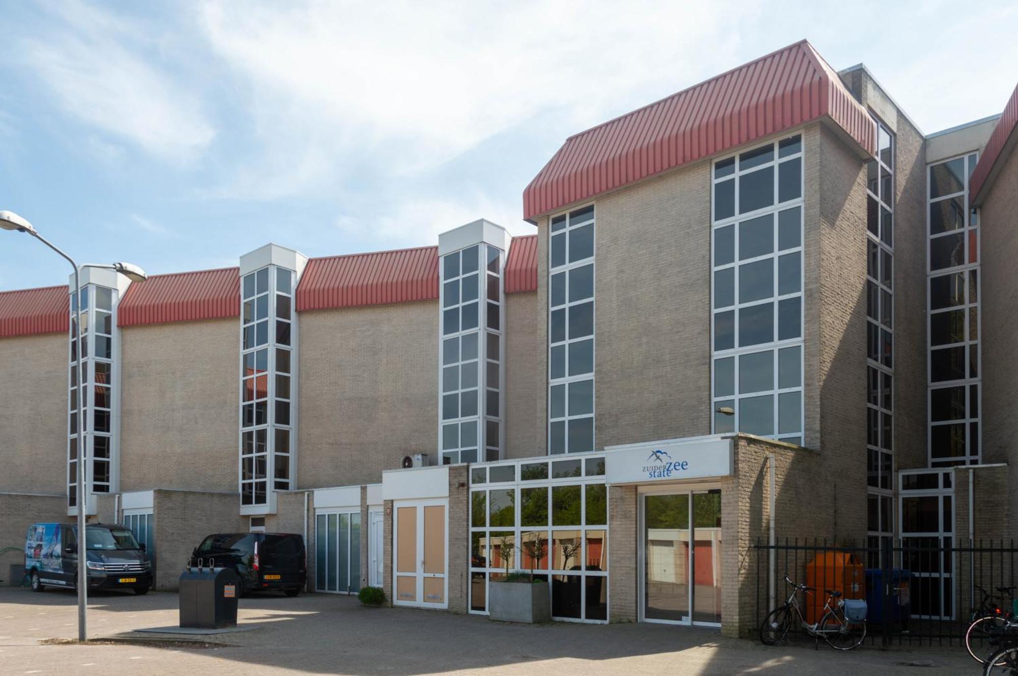 Zuiderzeestate 35, Prachtig Appartement Aan Het Ijsselmeer Makkum Exterior photo